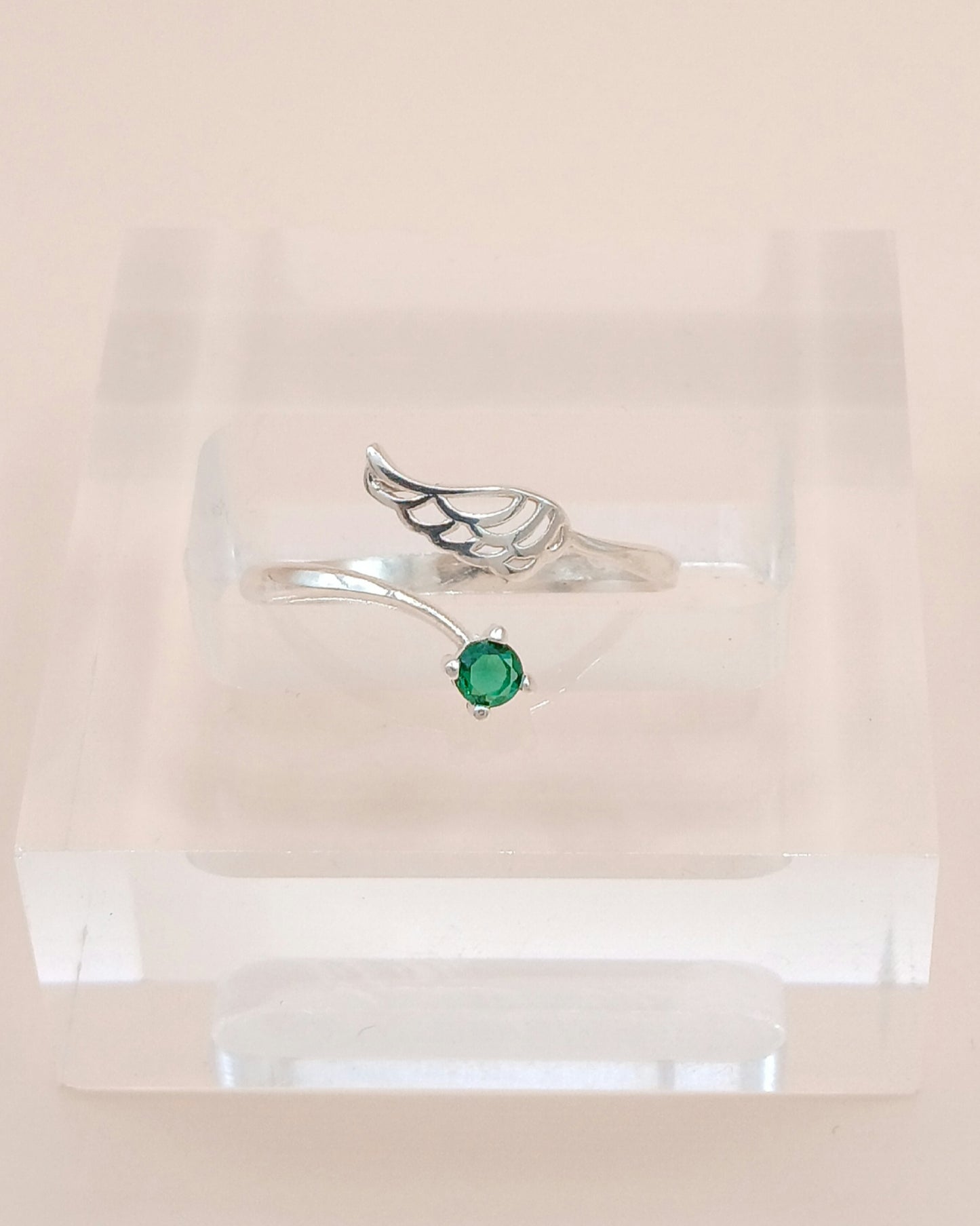 Anillo ajustable ala punto luz verde