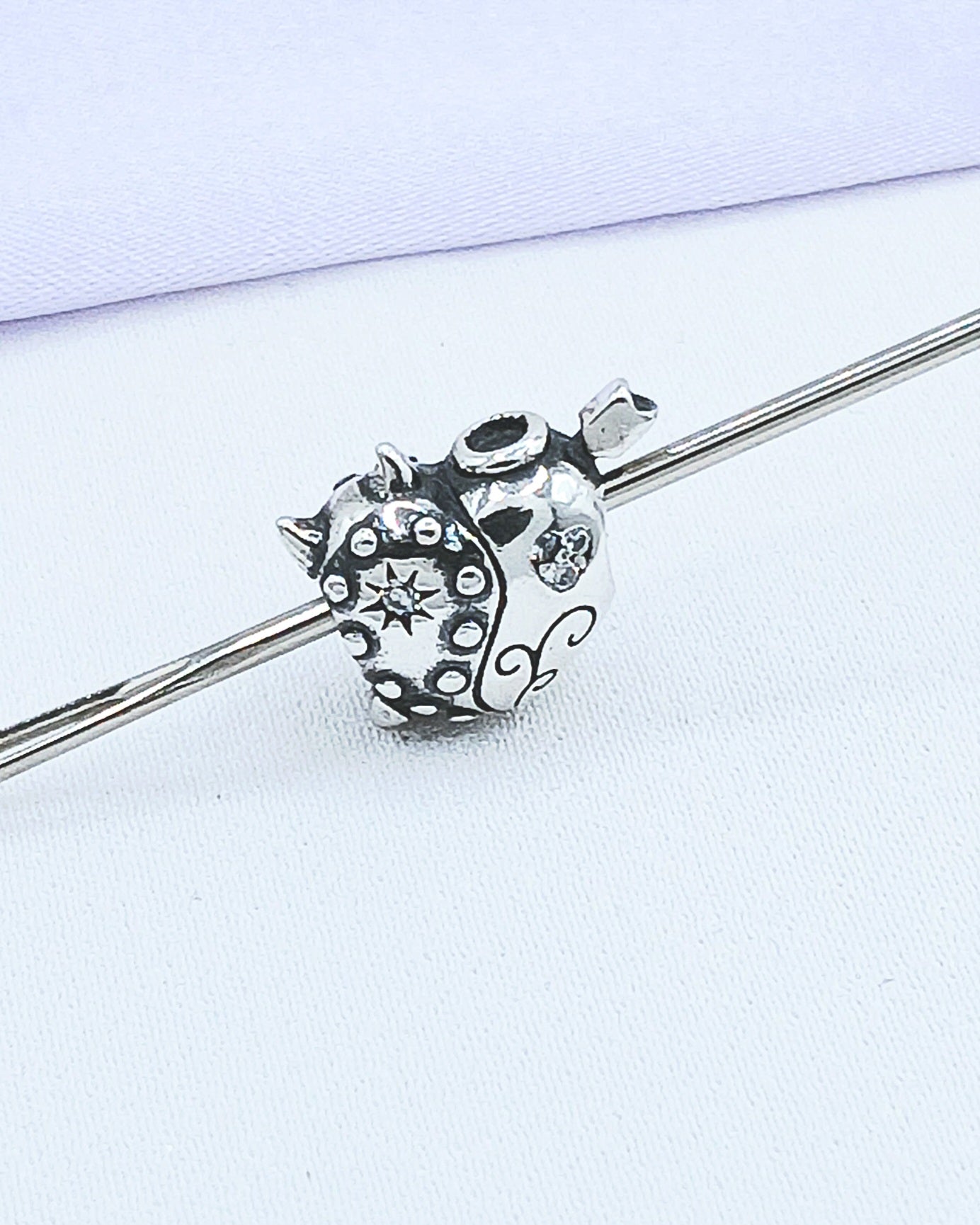 Dije charm corazon ángel diablo