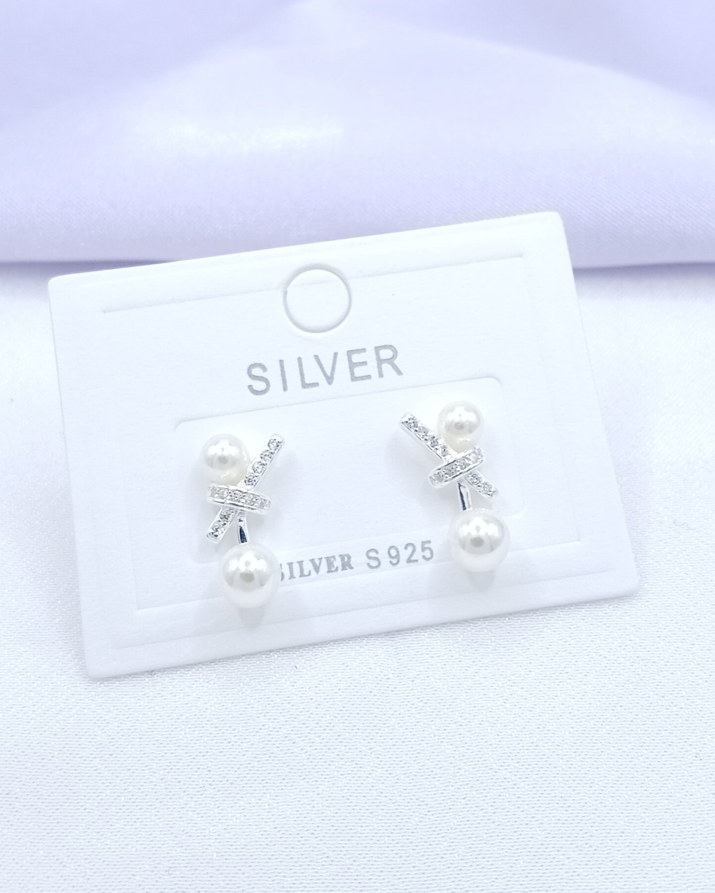 Aretes moñitas perla