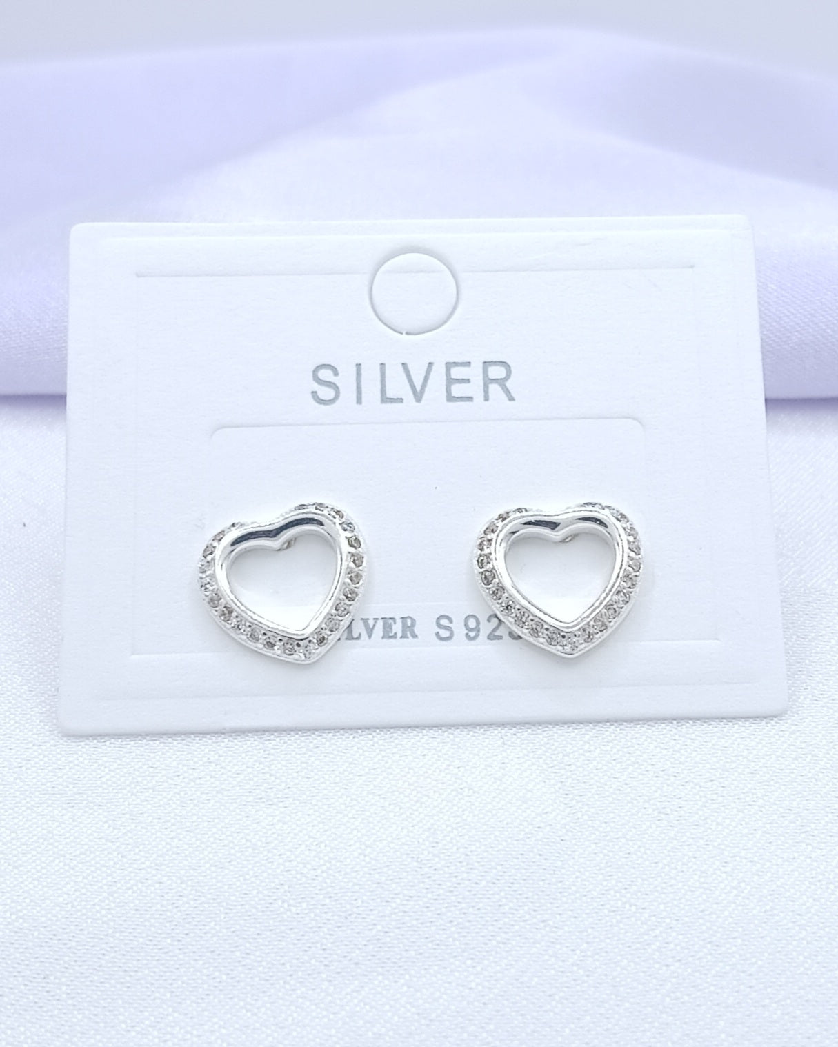 Aretes silueta corazón