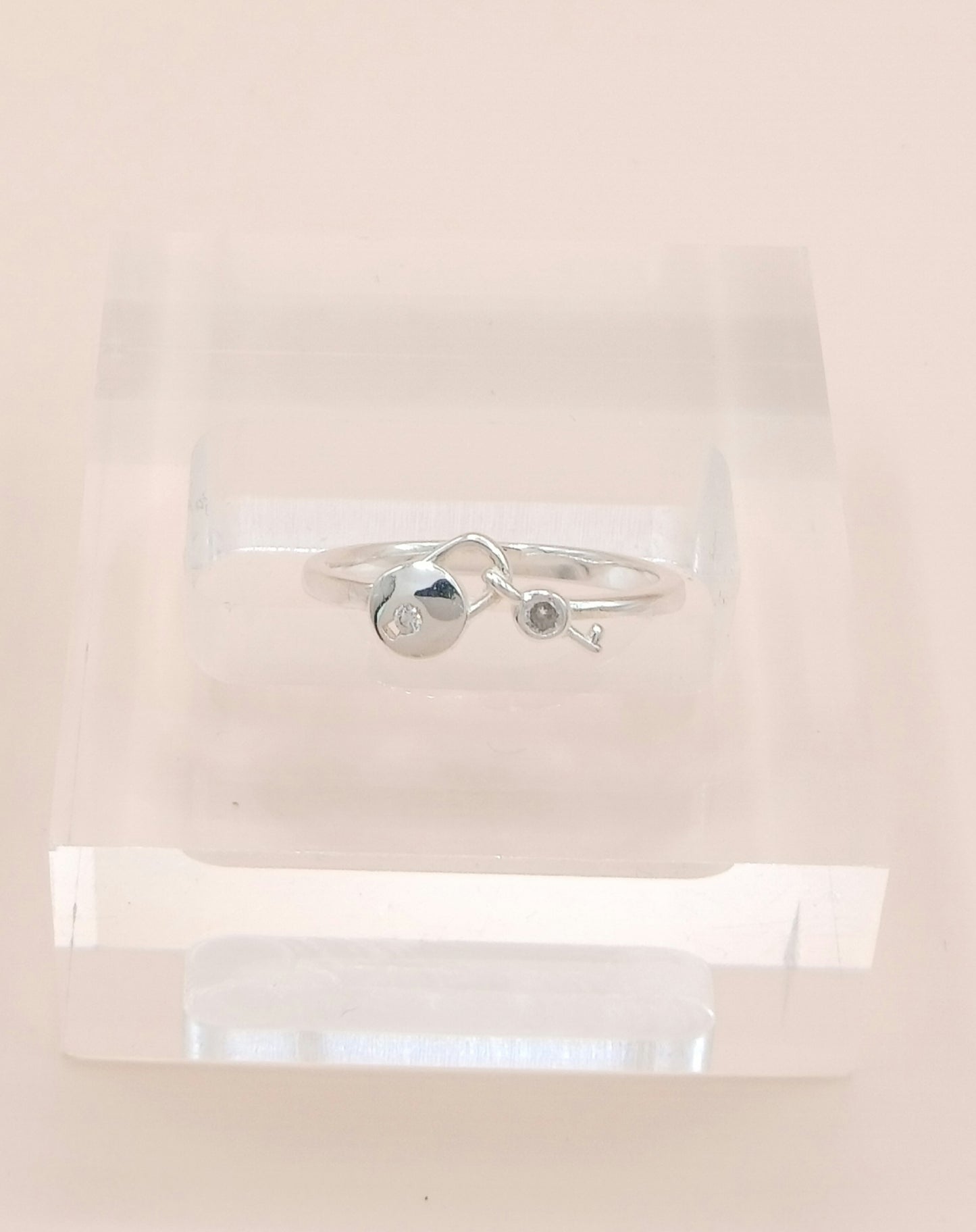 Anillo candado y llave