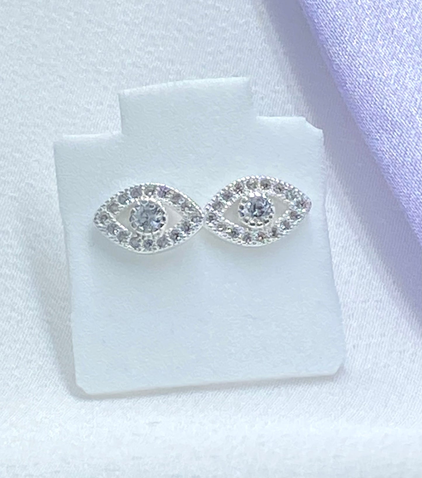 Aretes ojo turco