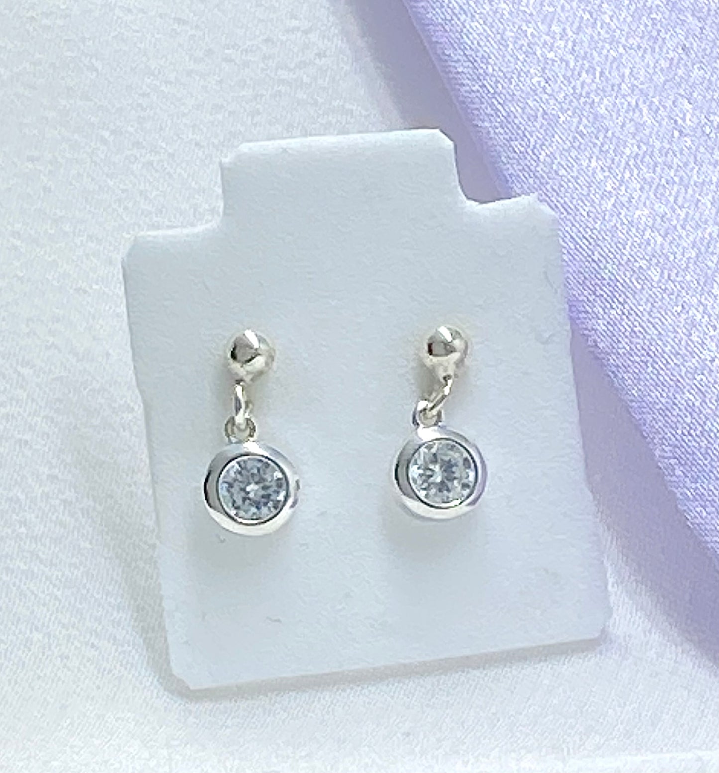 Aretes punto de luz