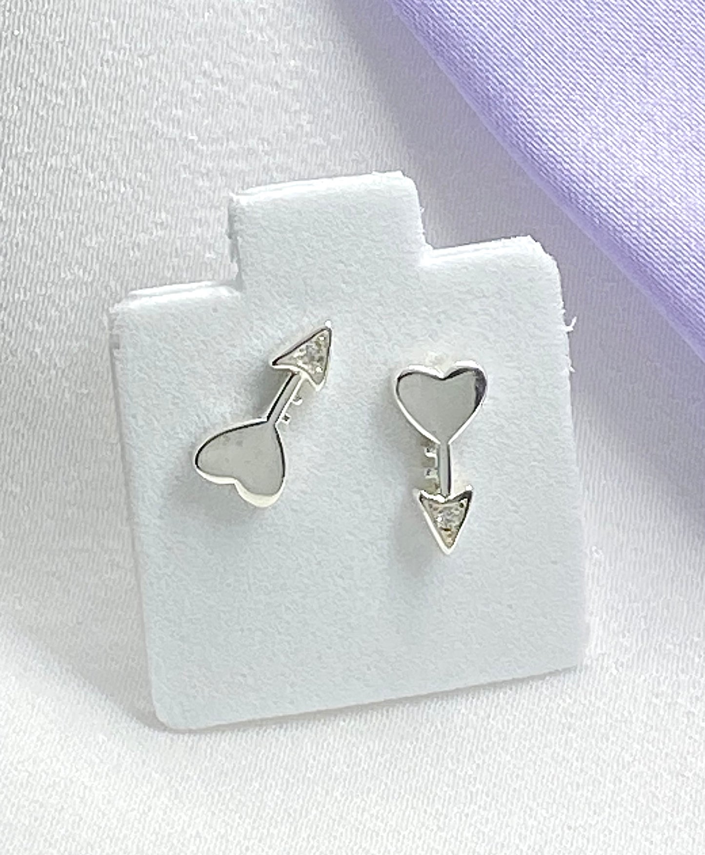 Aretes corazón y flecha