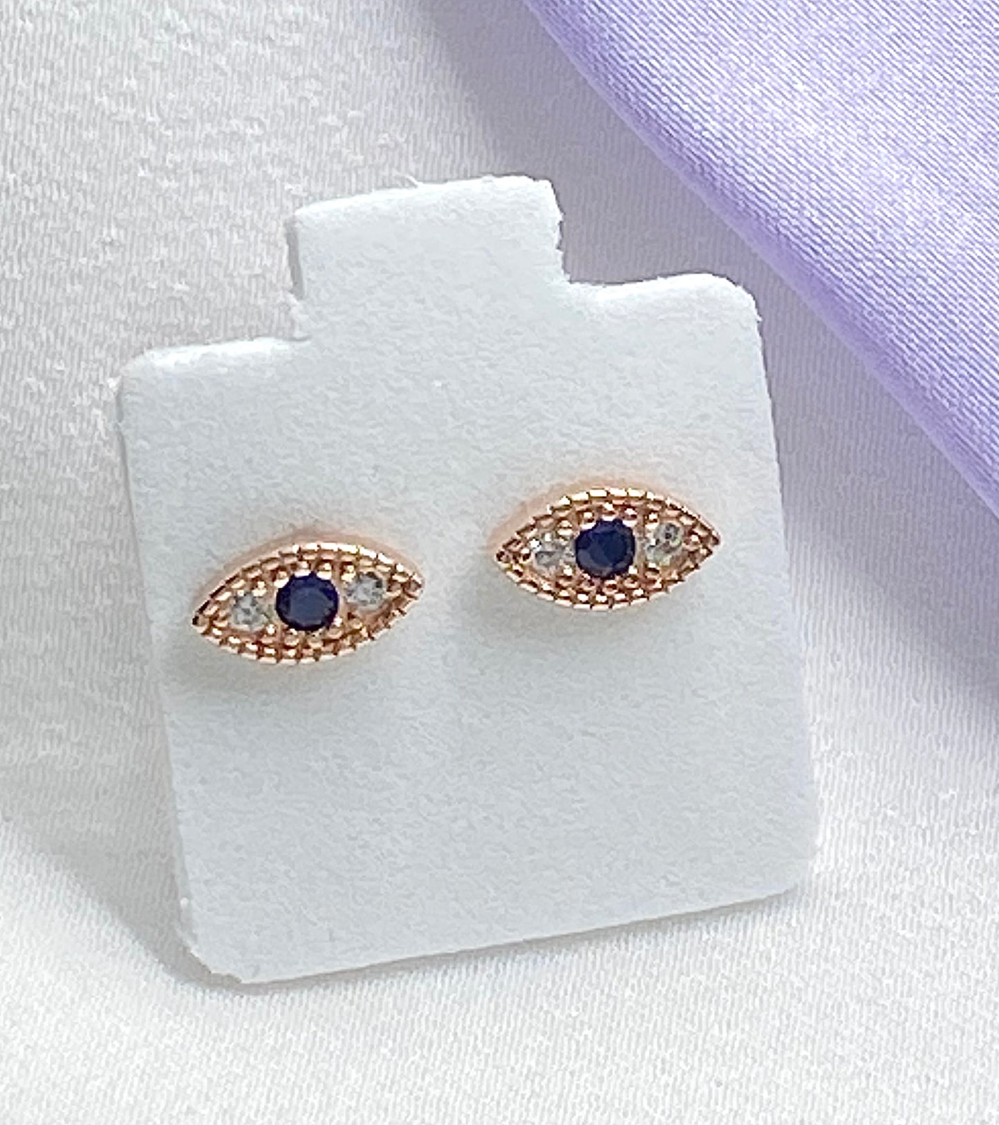 Aretes ojo turco