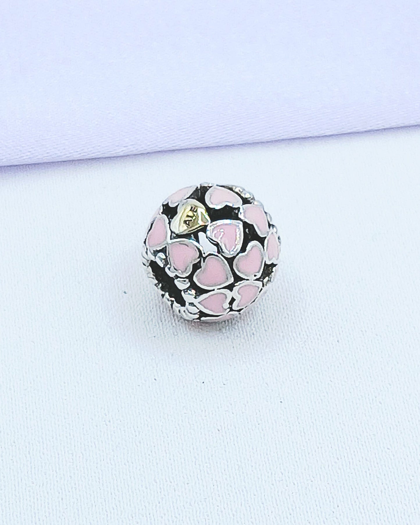 Dije charm corazón rosa