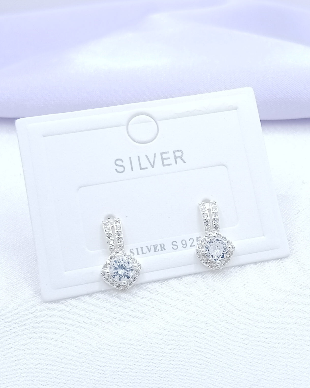 Aretes punto de luz