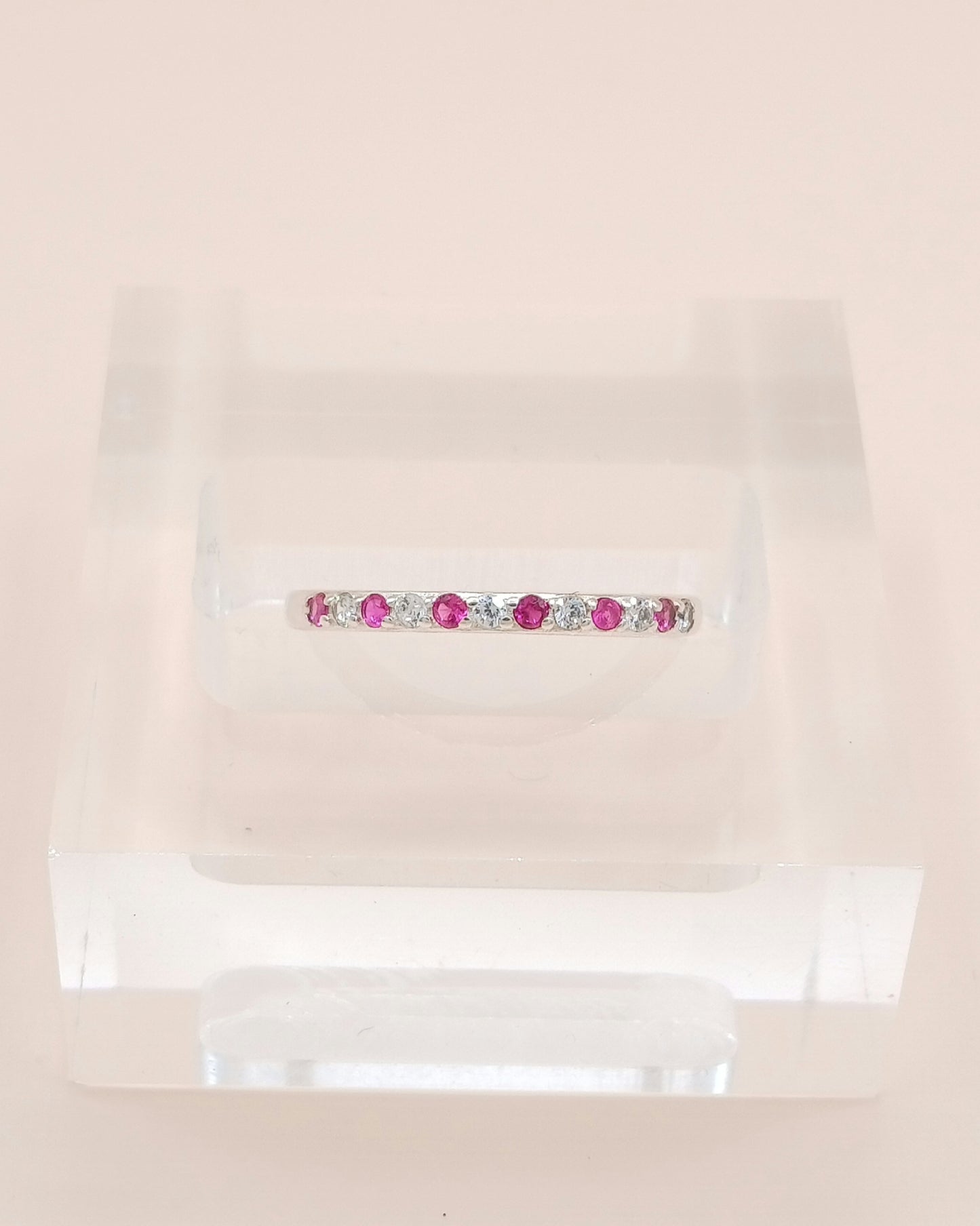 Anillo zirconias rosa eternity