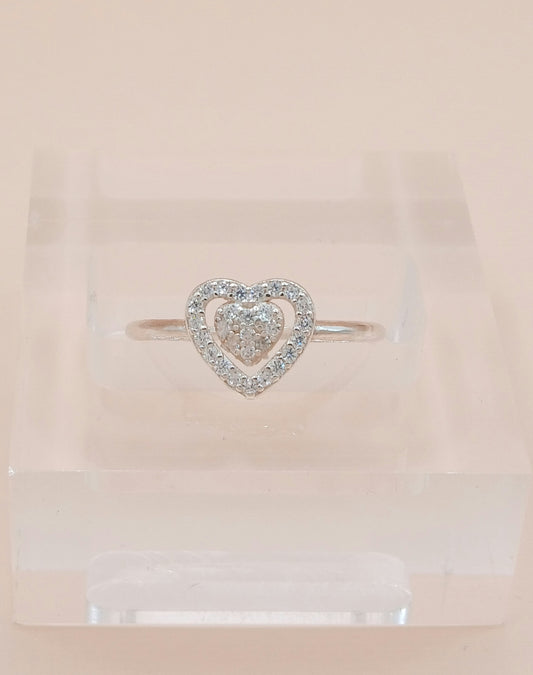 Anillo corazón silueta