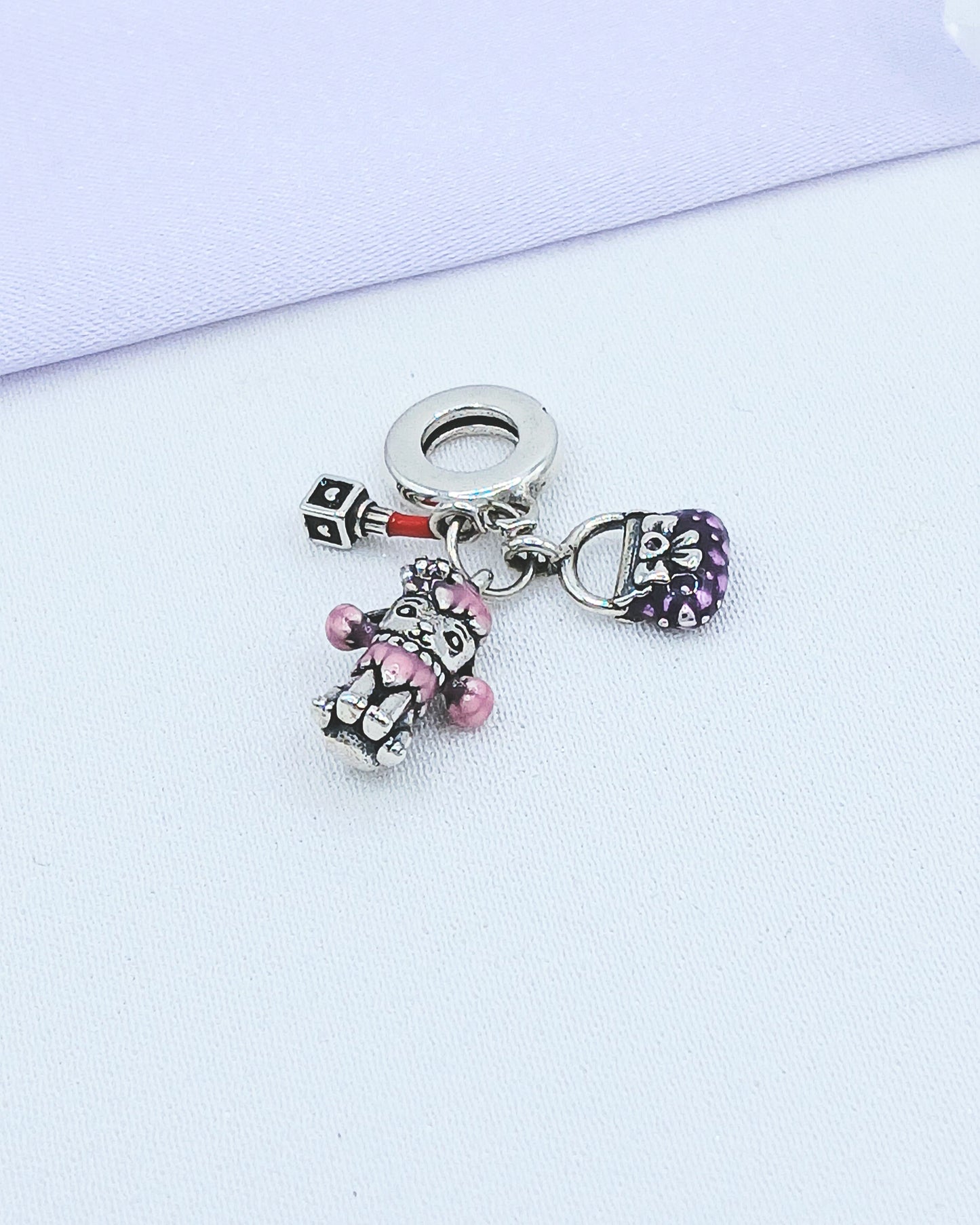 Dije charm perrito french bolso y labial
