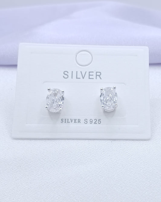 Aretes punto de luz ovalado