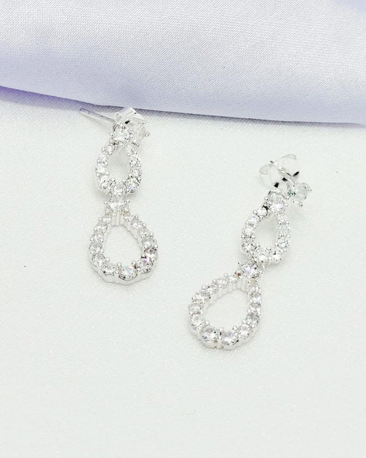 Aretes largos ovalos zirconia
