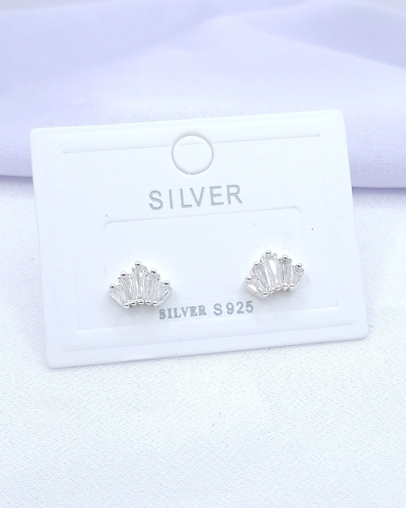 Aretes corona