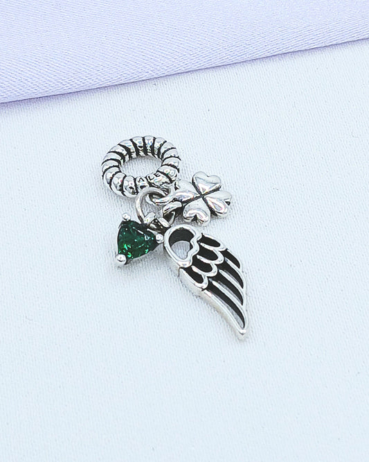 Dije charm ala trébol y corazón