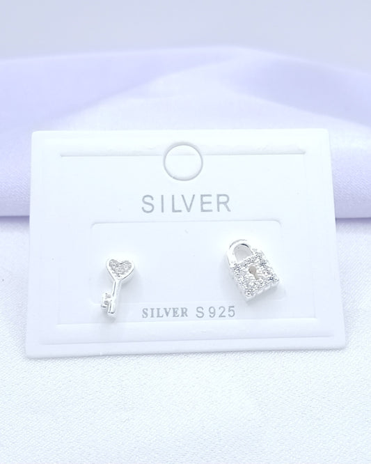 Aretes asimétricos candado y llave